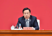 王晓晖主持召开省委理论学习中心组专题学习会强调：深刻领悟“六个必须坚持”蕴含的道理学理哲理，真正做到学思用贯通知信行统一